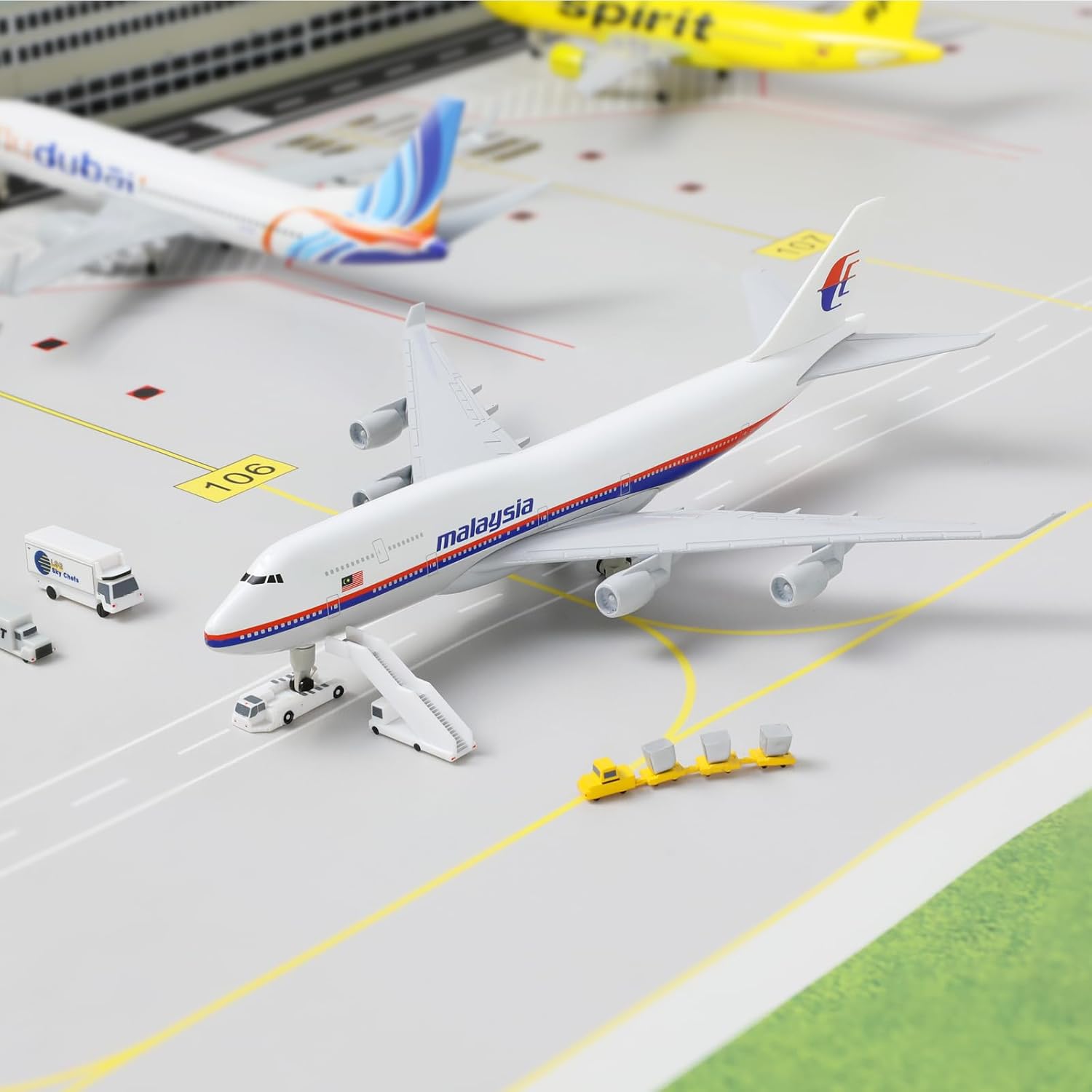 20cm Malaysia B747 Airplane Mo - Model Kit Planes のレビューと価格