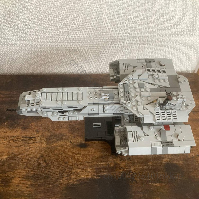 NEW BC-304 Daedalus Class Batt - Model Kit Robocop のレビューと価格