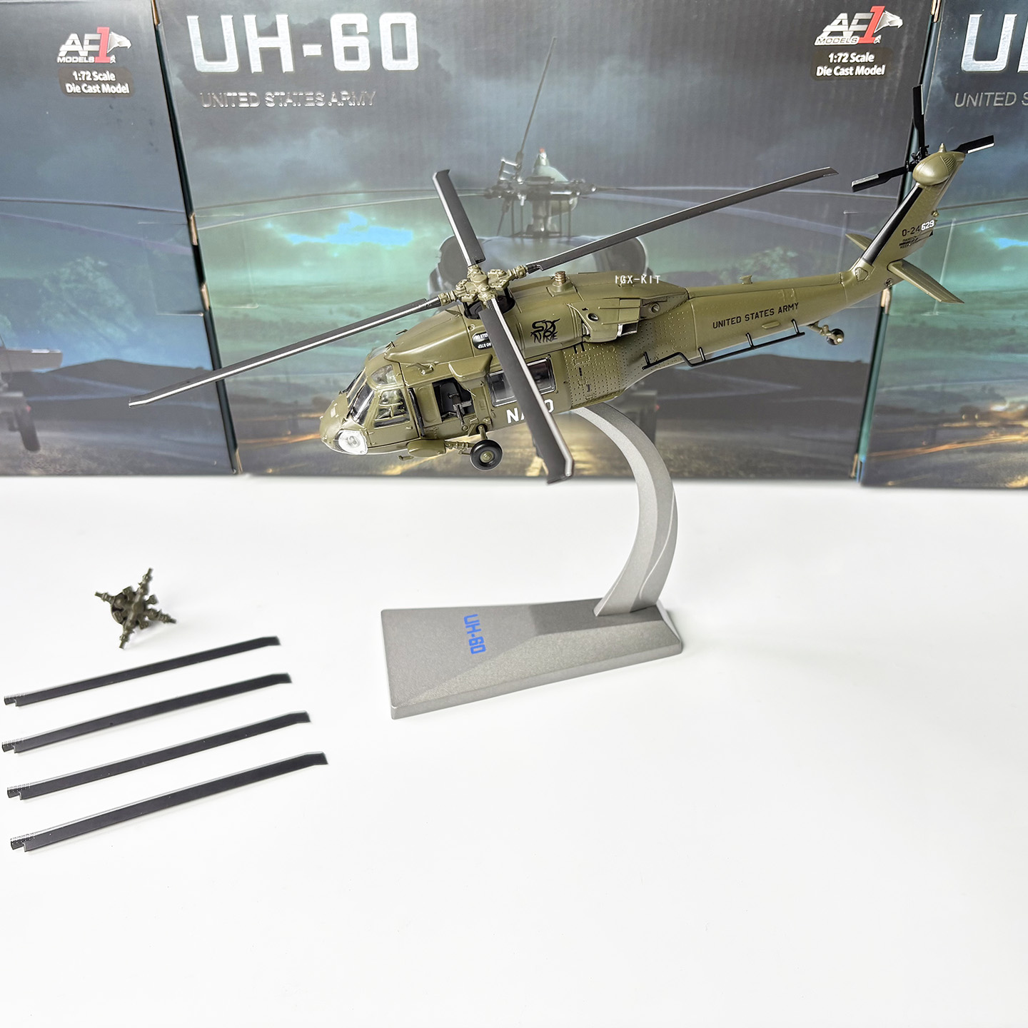 1/72 Scale U.S. UH-60 Black Ha - Model Kit Planes のレビューと価格