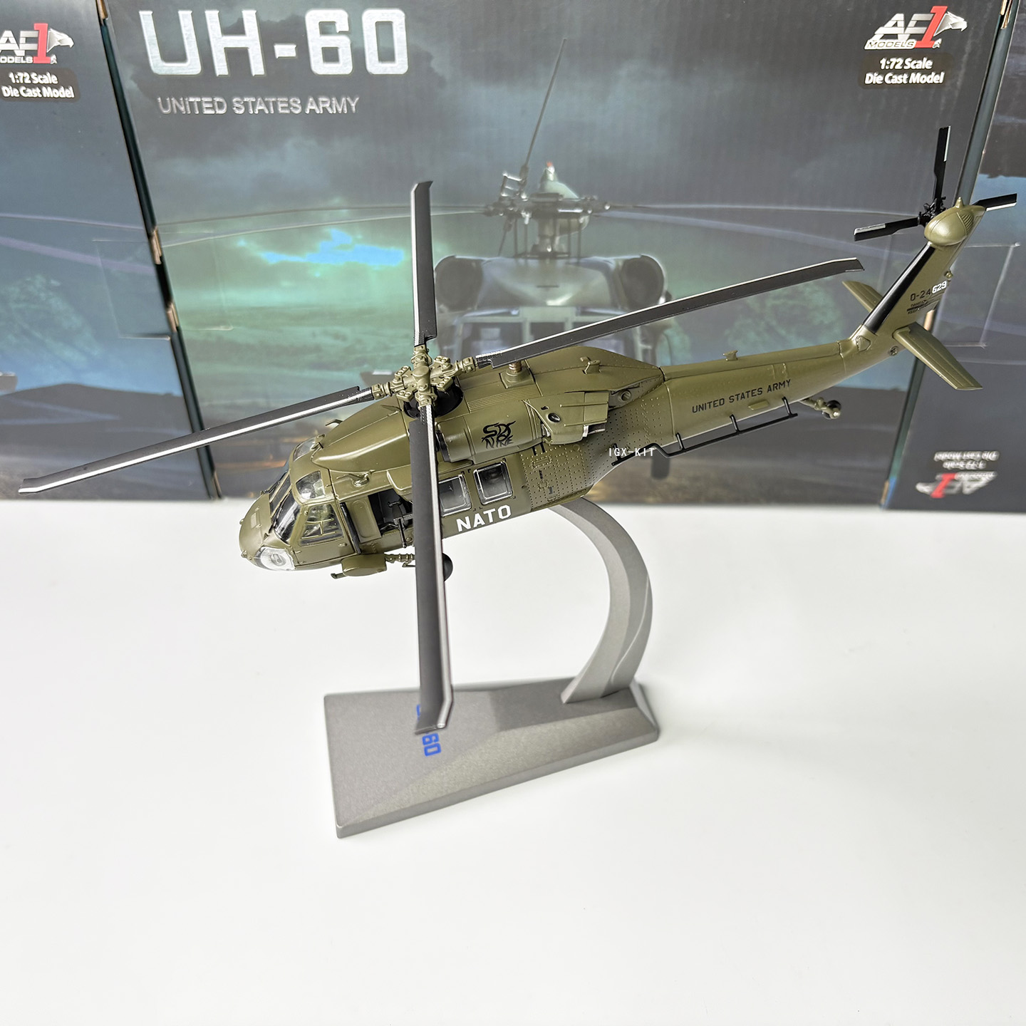 1/72 Scale U.S. UH-60 Black Ha - Model Kit Planes のレビューと価格