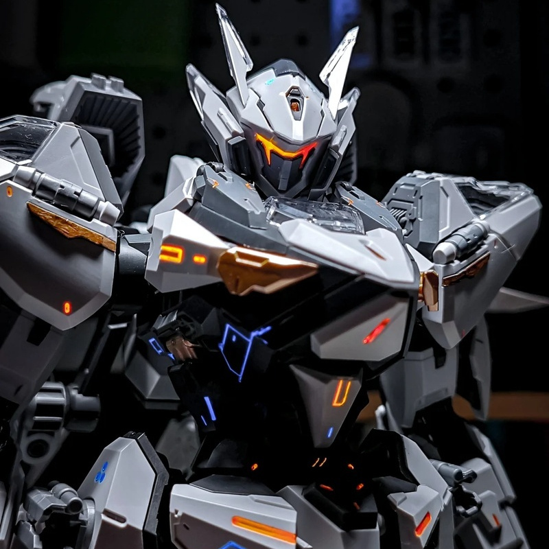 Transformable Anime Model Kit  - Model Kit Hemoxian のレビューと価格