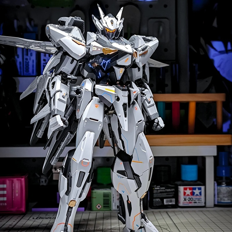Transformable Anime Model Kit  - Model Kit Hemoxian のレビューと価格