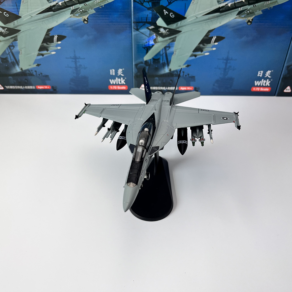 1/72 Scale U.S. F/A-18F Hornet - Model Kit Planes のレビューと価格