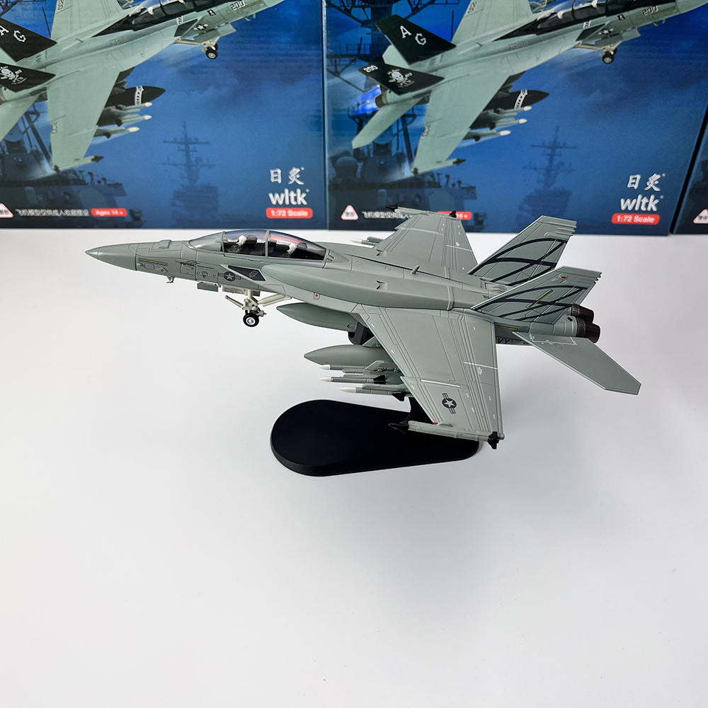 1/72 Scale U.S. F/A-18F Hornet - Model Kit Planes のレビューと価格
