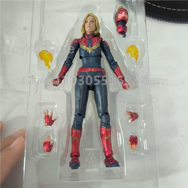SHF Marvel Captain Movie Marve - Model Kit Final Fantasy のレビューと価格