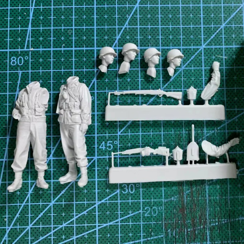 1/35 Scale Resin Figure Model  - Model Kit Reshiram のレビューと価格