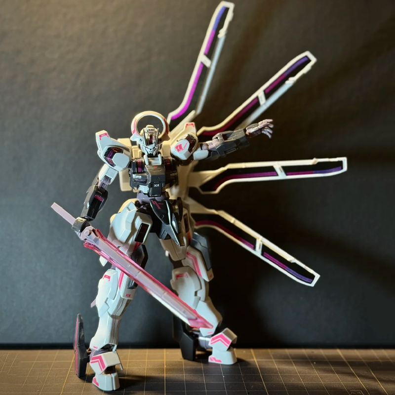HG 1/144 Schwarzette The Witch - Model Kit Kshatriya のレビューと価格